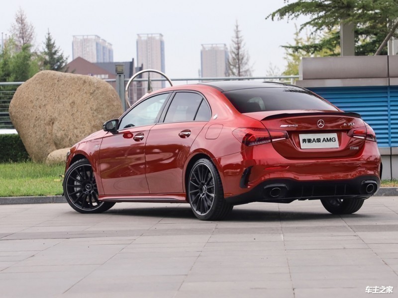 奔驰A级AMG 全部在售 2025款 2024款 2023款 2022款 2021款 2020款,成都奔驰A级AMG最新报价41.13万起 暂无优惠