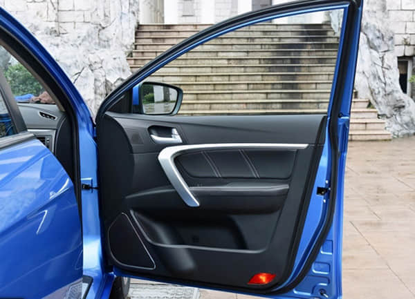 超级增程硬派全新中大型SUV 深蓝G318首发亮相